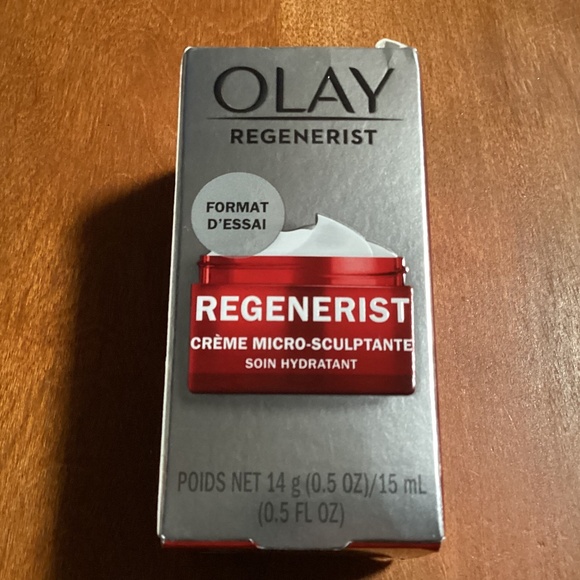 Olay Regenerist Trial Size Micro-Sculpting Cream Hydrating Moisturizer - Picture 1 of 8